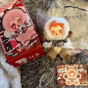 WANDERER’S TUNE- Skullpanda Winter Symphony Plush.Bag and box opened to verify.